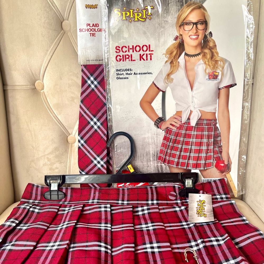 School Girl Bundle: Women’s Costume (S/M)